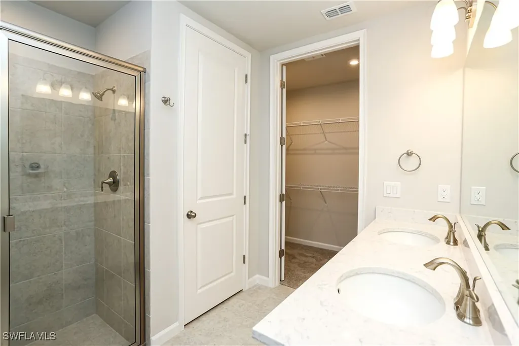 4709 Arboretum Circle Naples FL 34112