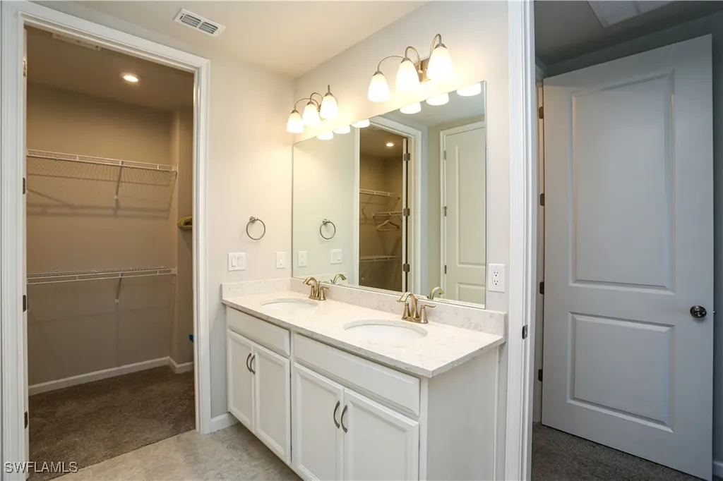 4709 Arboretum Circle Naples FL 34112