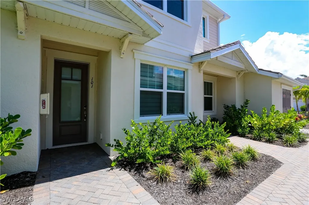 4709 Arboretum Circle Naples FL 34112