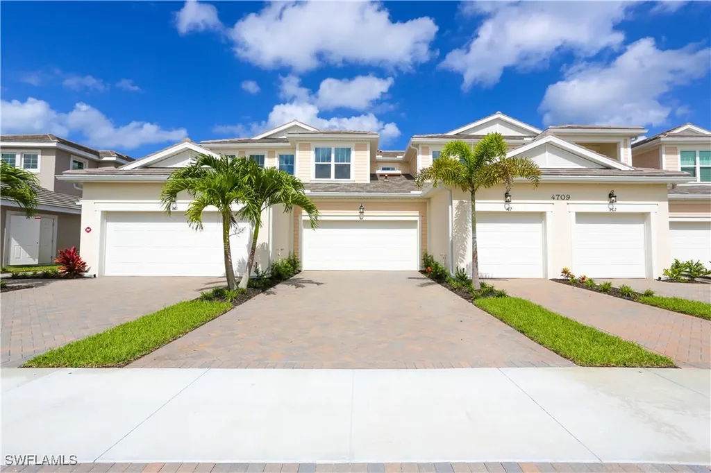 4709 Arboretum Circle Naples FL 34112