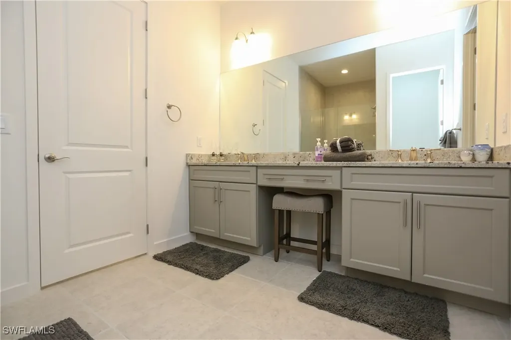 14759 Kingfisher Loop Naples FL 34120