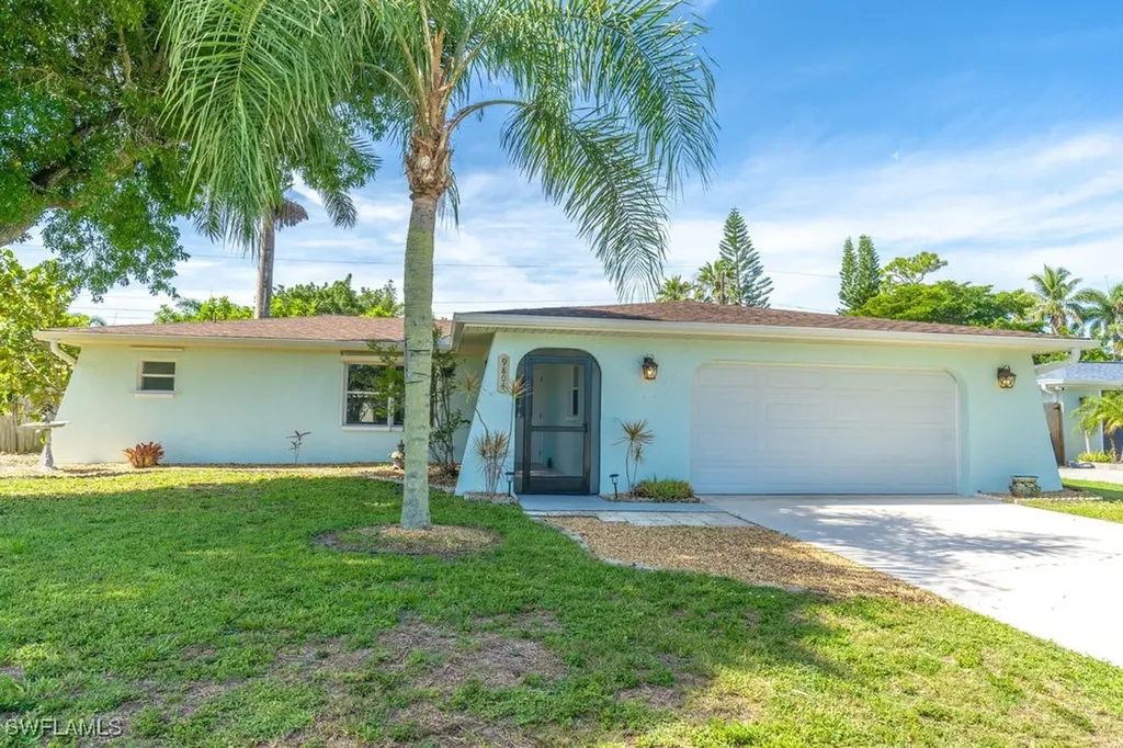 9804 Tonya Court Bonita Springs FL 34135