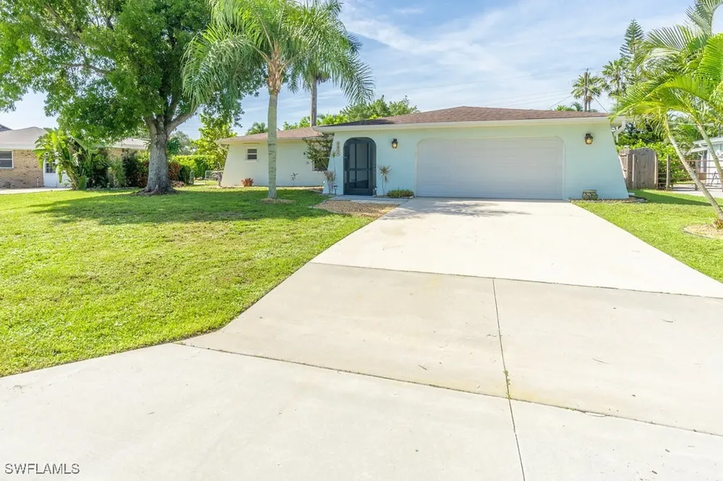 9804 Tonya Court Bonita Springs FL 34135