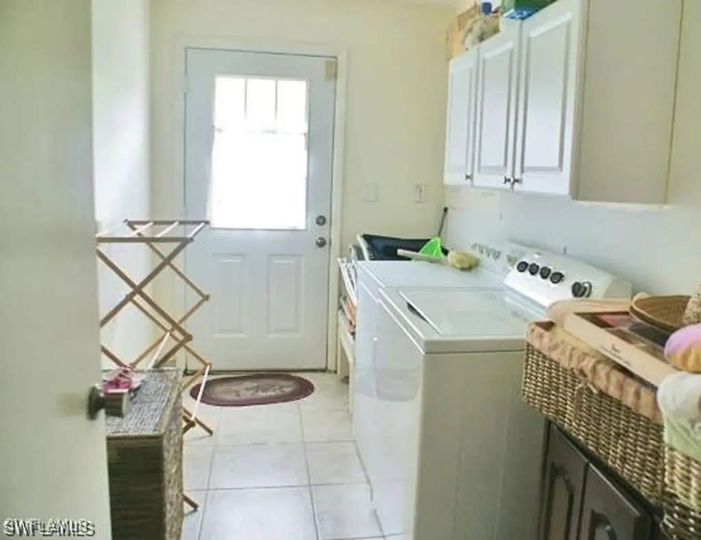 320 Gulf Shore Boulevard S Naples FL 34102-8629
