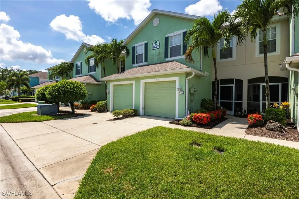 3647 Pine Oak Circle Fort Myers FL 33916