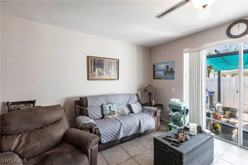 3647 Pine Oak Circle Fort Myers FL 33916