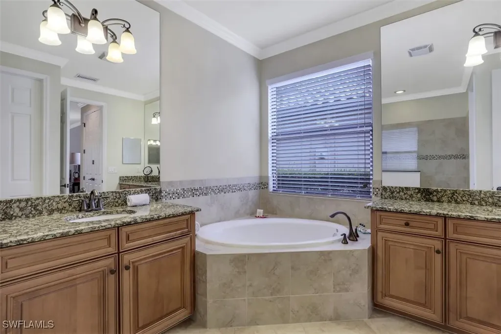9530 Piacere Way Naples FL 34113
