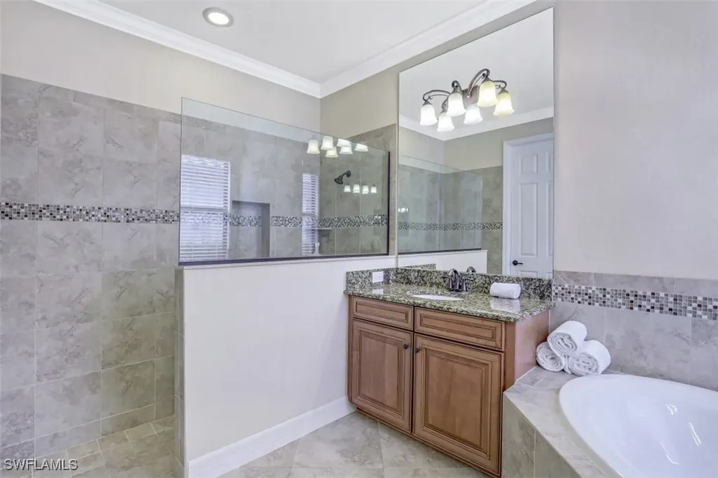 9530 Piacere Way Naples FL 34113