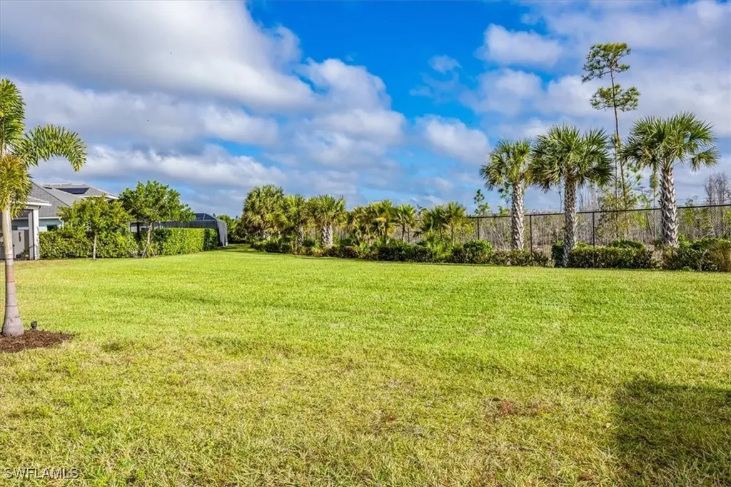 9088 Caicos Way Naples FL 34114