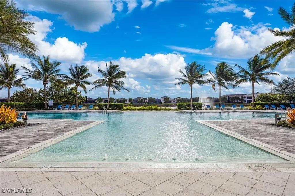 9088 Caicos Way Naples FL 34114