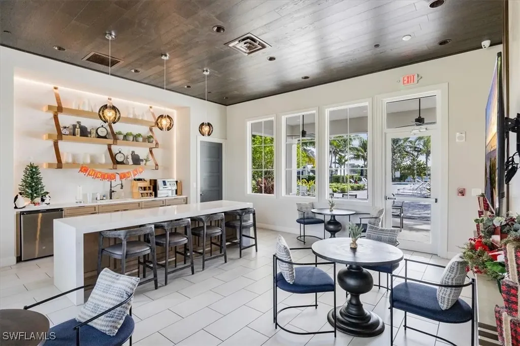 9088 Caicos Way Naples FL 34114