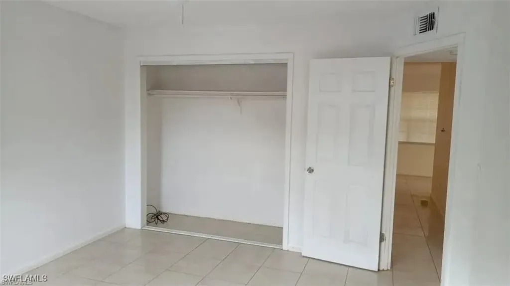2524 Congress Street Fort Myers FL 33901