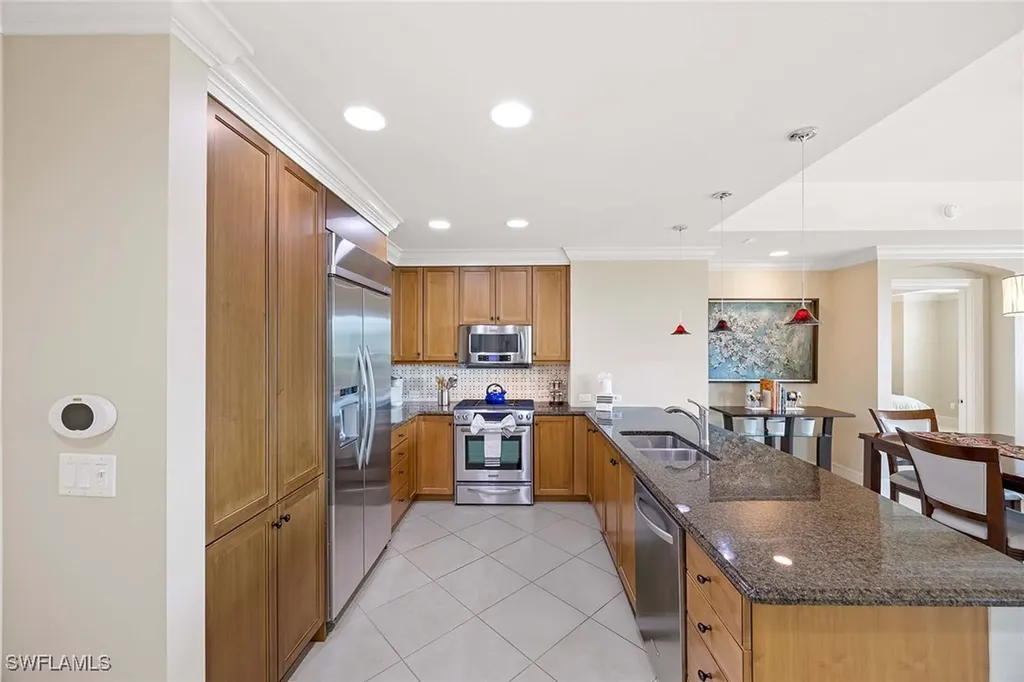 9115 Strada Place Naples FL 34108