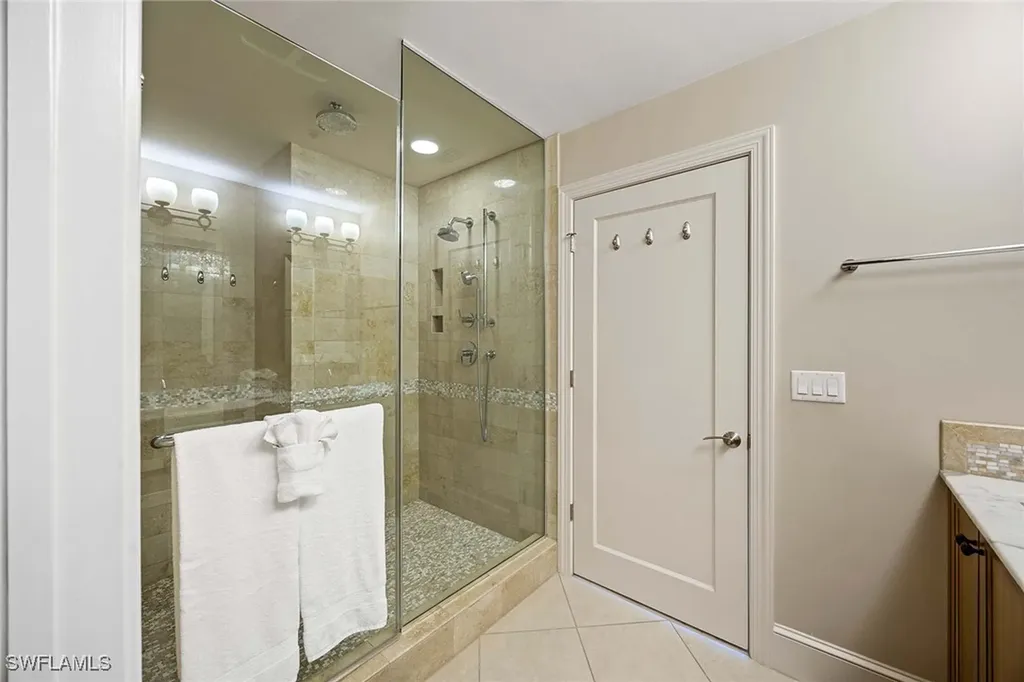 9115 Strada Place Naples FL 34108