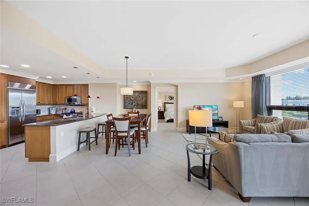 9115 Strada Place Naples FL 34108