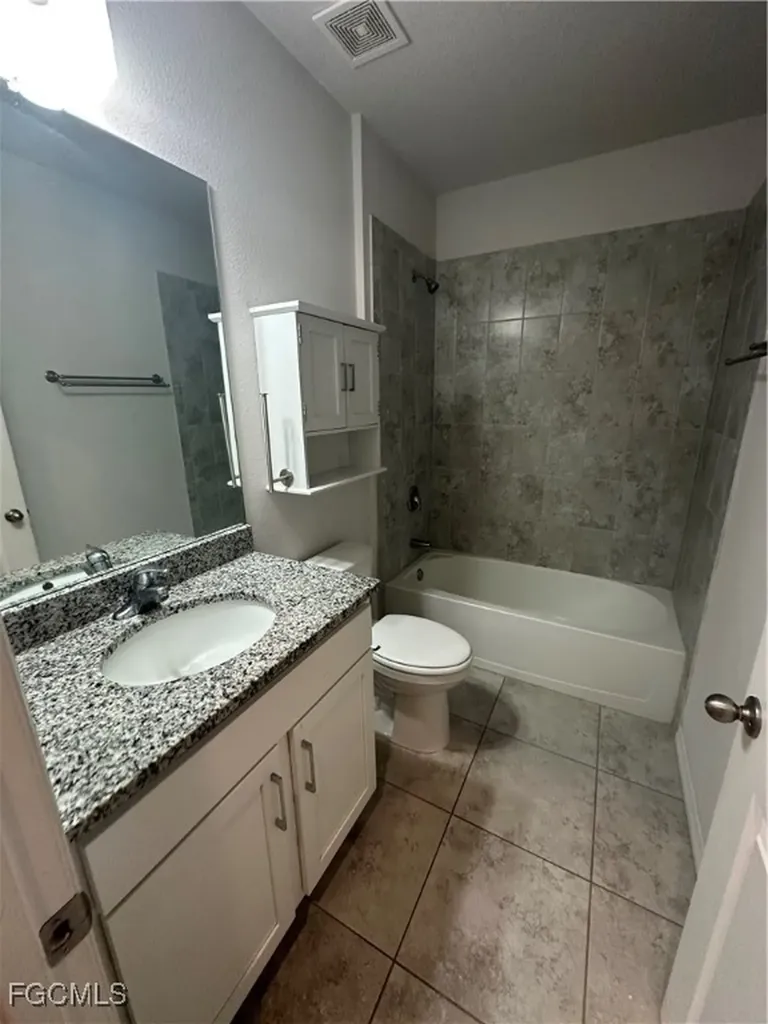 328 Jacaranda Parkway E Cape Coral FL 33909