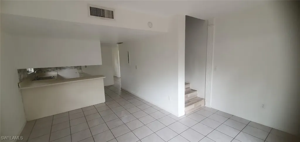 2524 Congress Street Fort Myers FL 33901