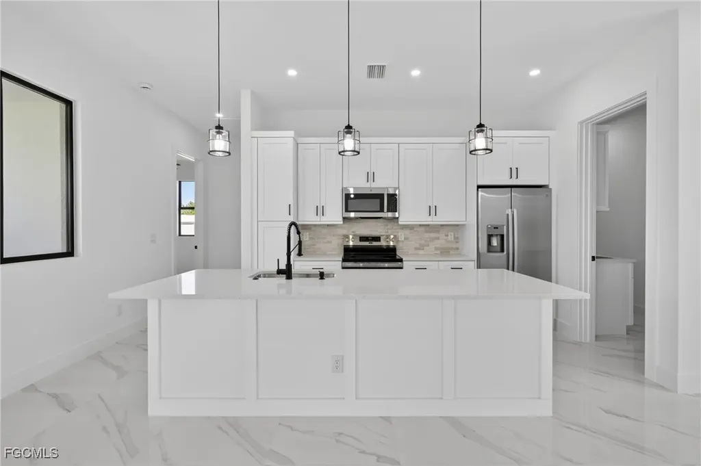 3513 41st Street SW Lehigh Acres FL 33976