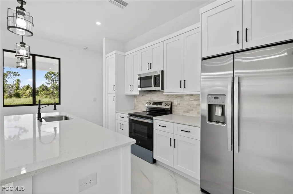 3513 41st Street SW Lehigh Acres FL 33976