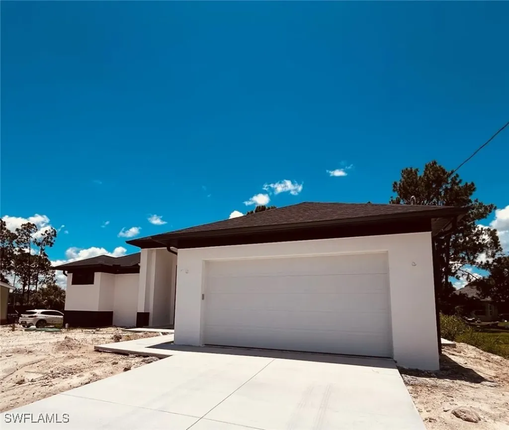3513 41st Street SW Lehigh Acres FL 33976