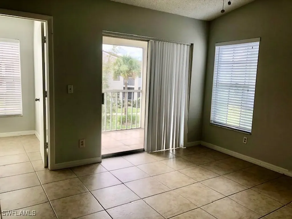 124 Santa Clara Drive Naples FL 34104