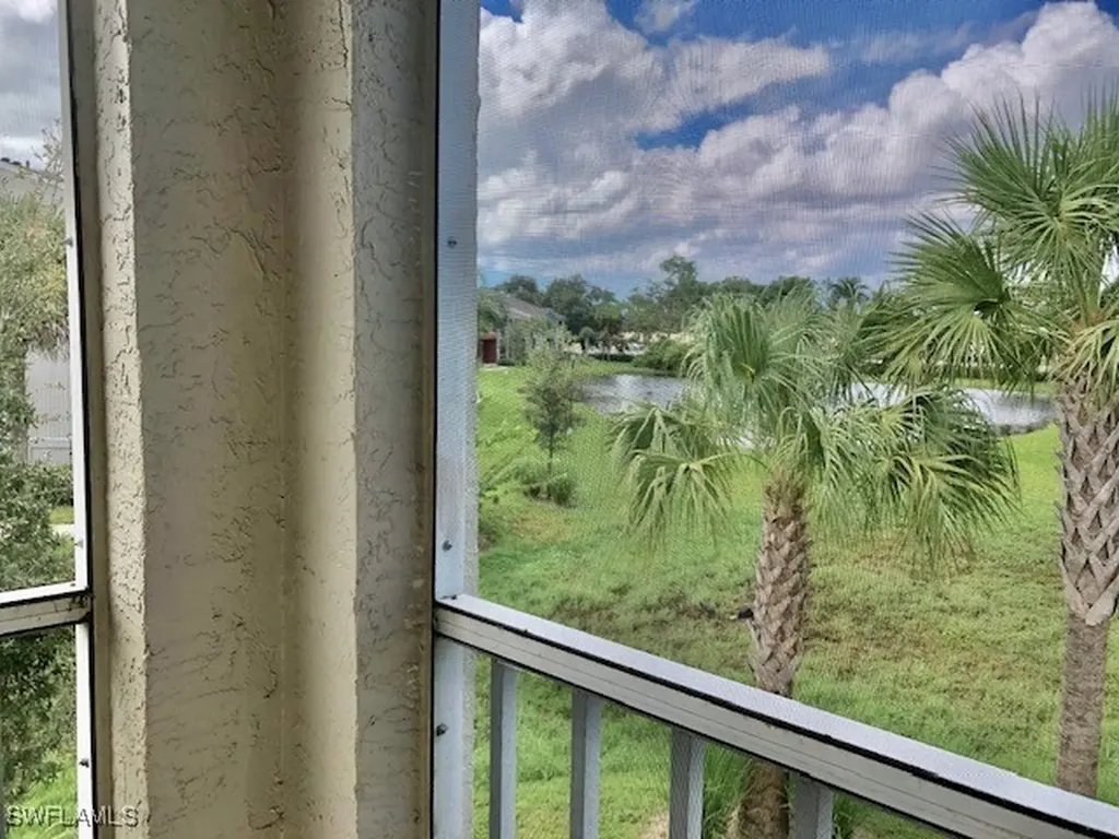 124 Santa Clara Drive Naples FL 34104