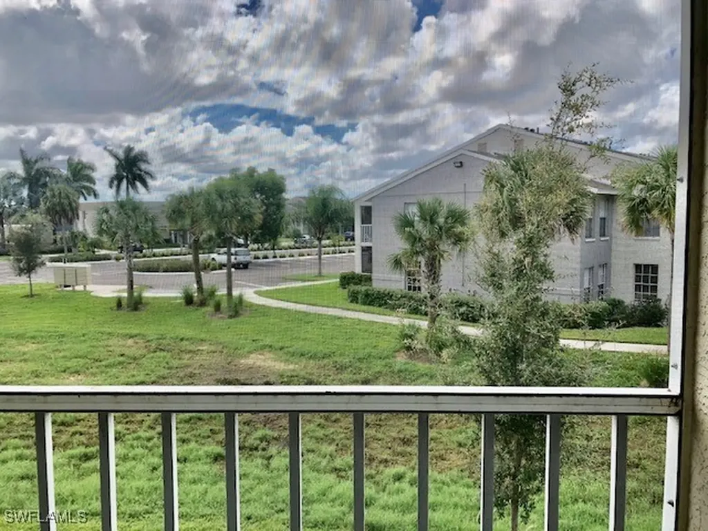 124 Santa Clara Drive Naples FL 34104