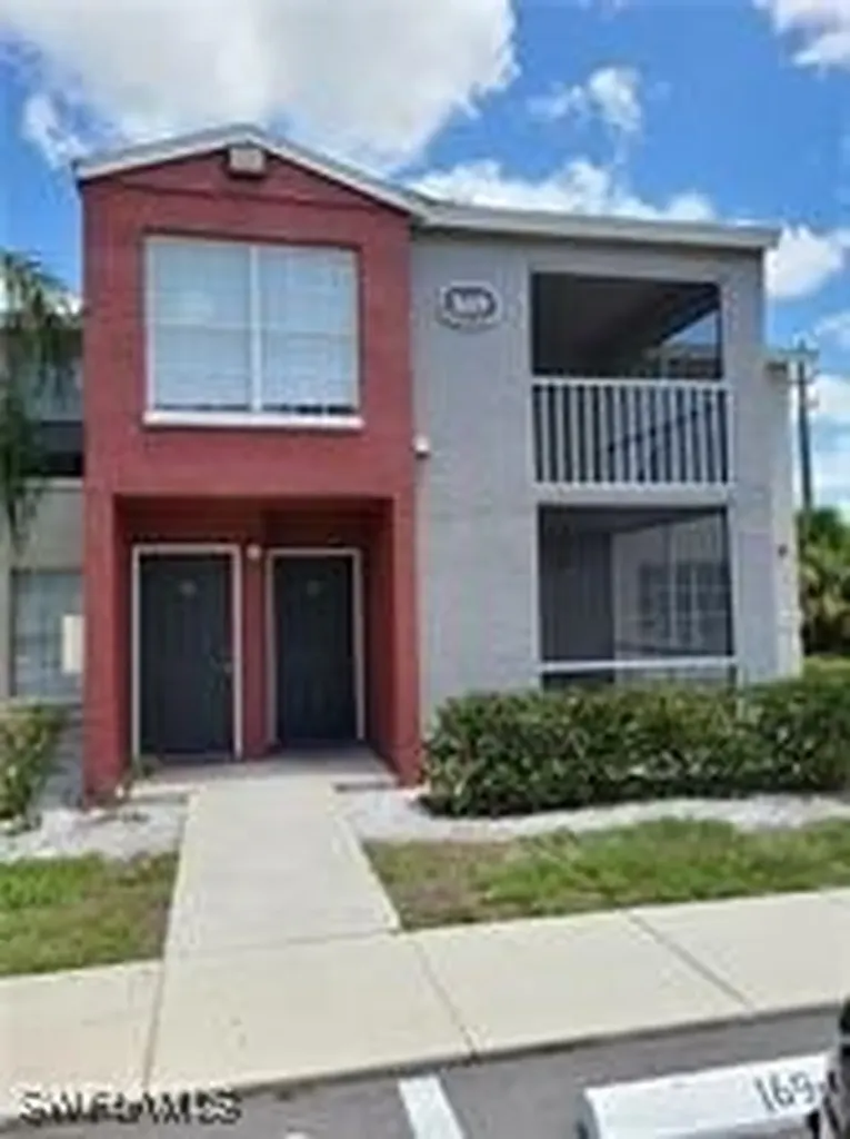 124 Santa Clara Drive Naples FL 34104