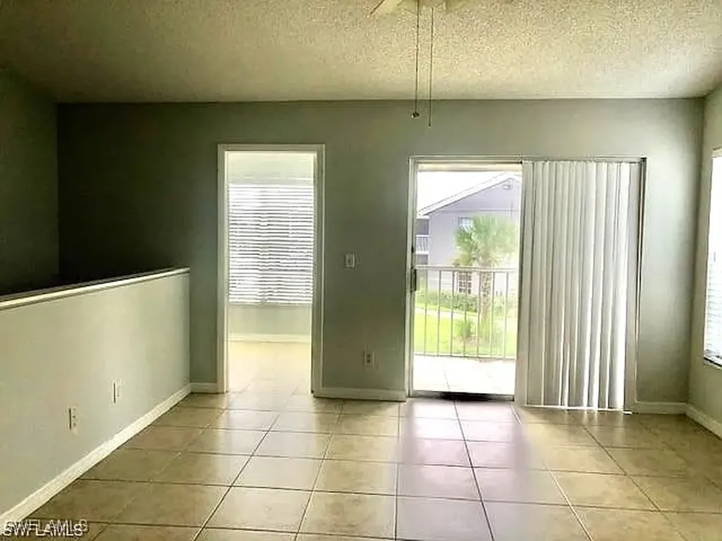 124 Santa Clara Drive Naples FL 34104