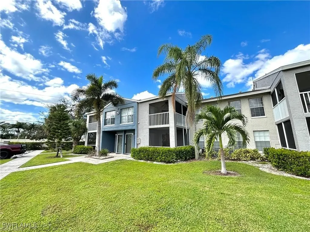 124 Santa Clara Drive Naples FL 34104