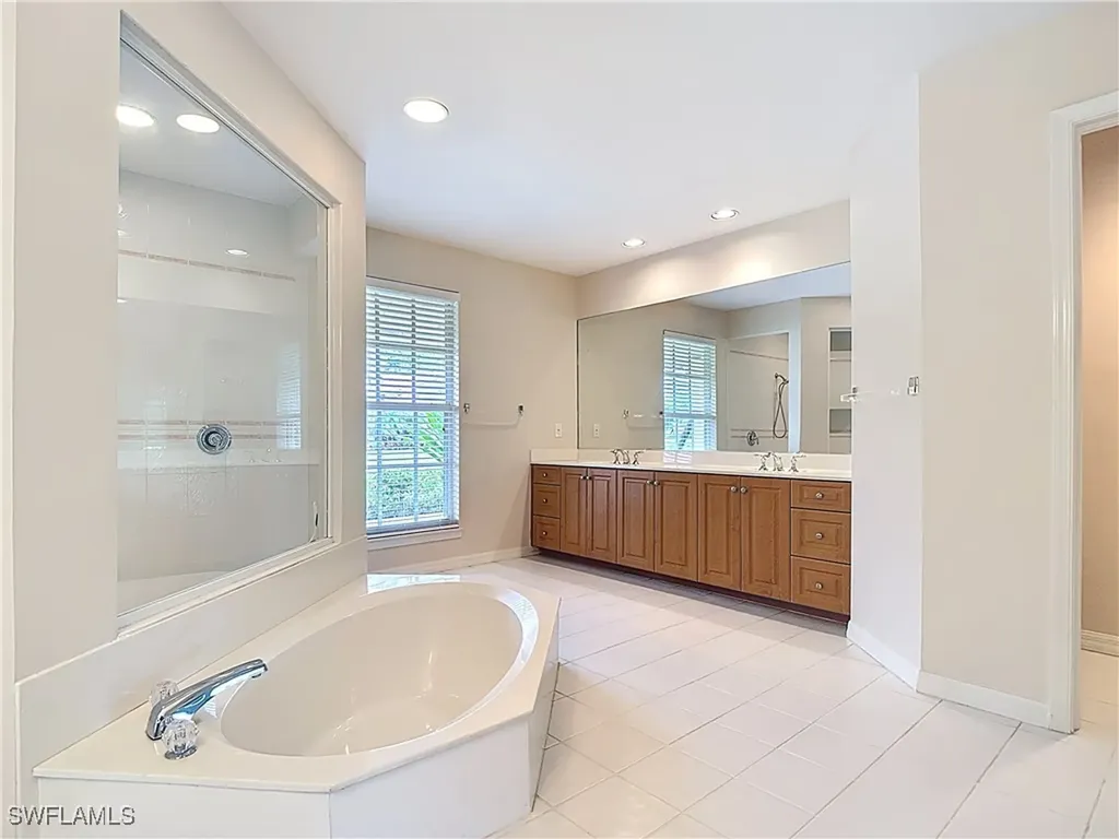 6806 Wellington Drive Naples FL 34109
