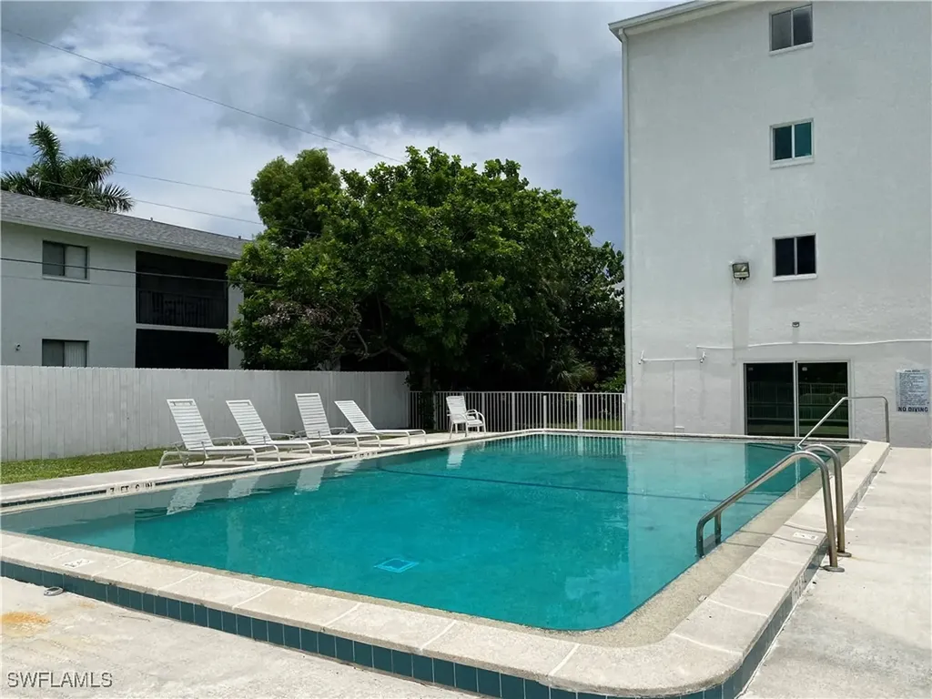 4906 Victoria Drive Cape Coral FL 33904