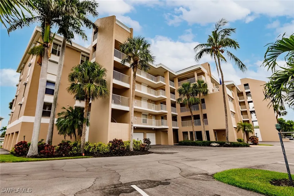 900 Collier Court Marco Island FL 34145