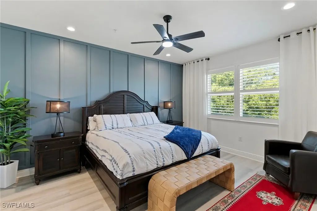 2567 Seychelles Drive Naples FL 34112