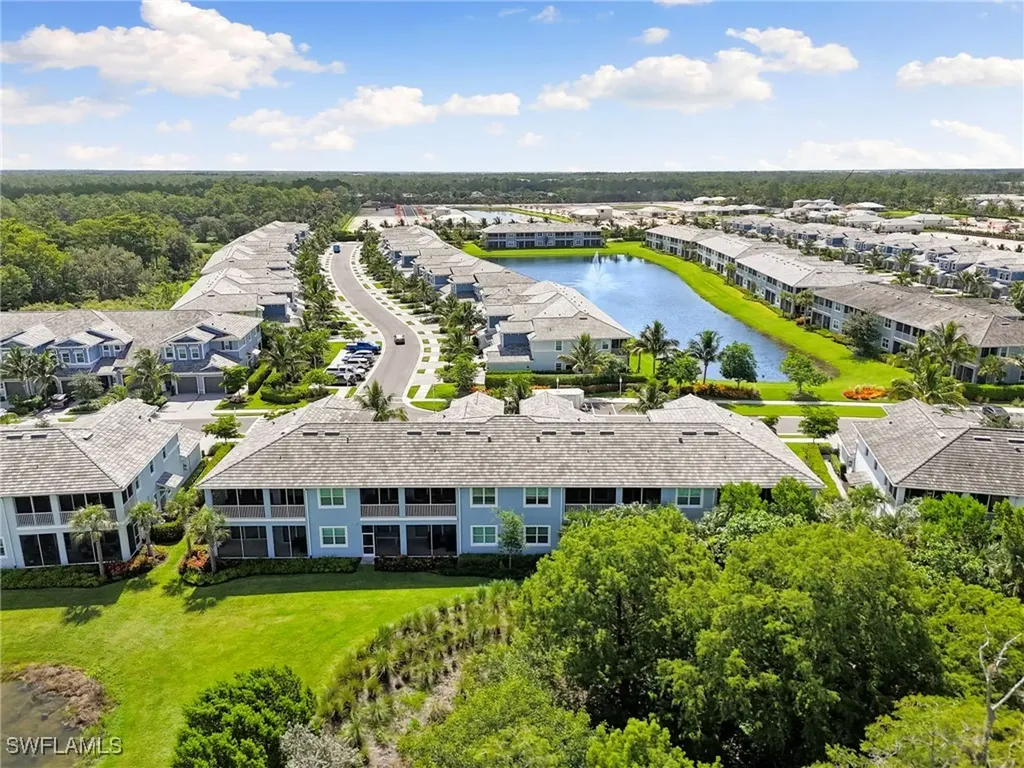 2567 Seychelles Drive Naples FL 34112