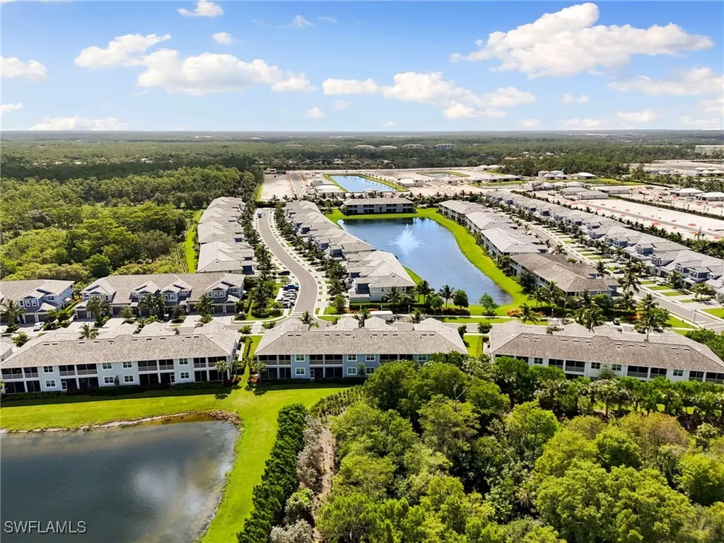 2567 Seychelles Drive Naples FL 34112