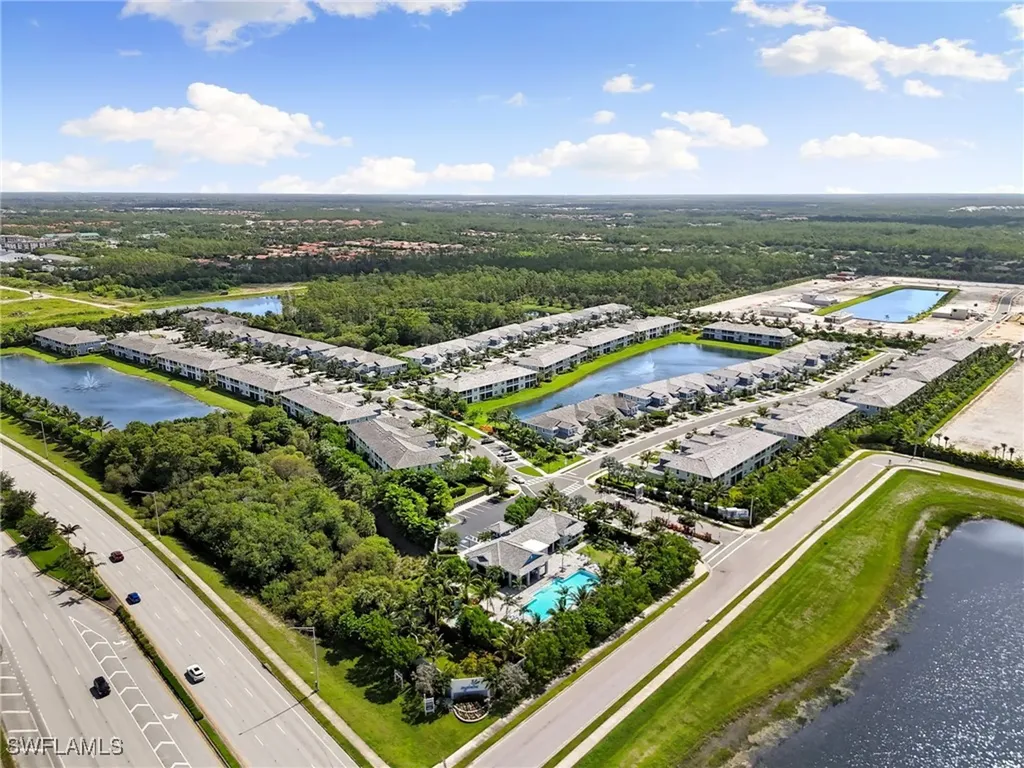 2567 Seychelles Drive Naples FL 34112