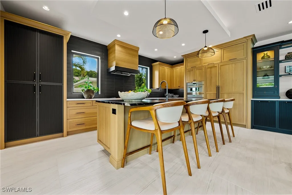 1261 13th Avenue N Naples FL 34102