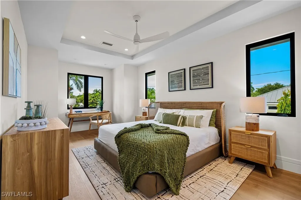 1261 13th Avenue N Naples FL 34102