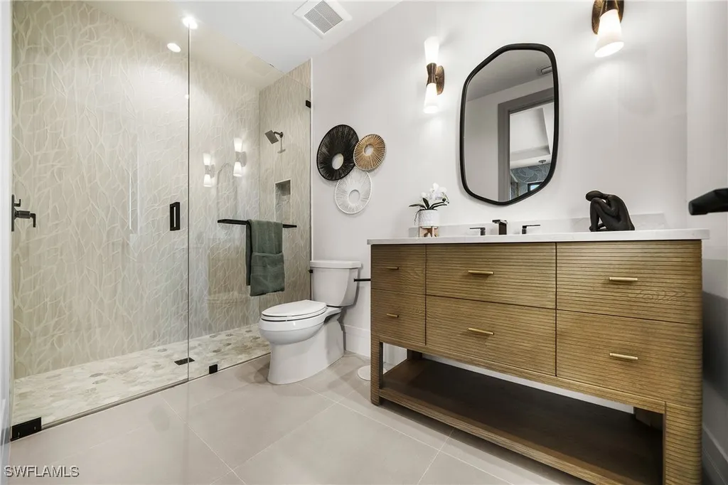 1261 13th Avenue N Naples FL 34102