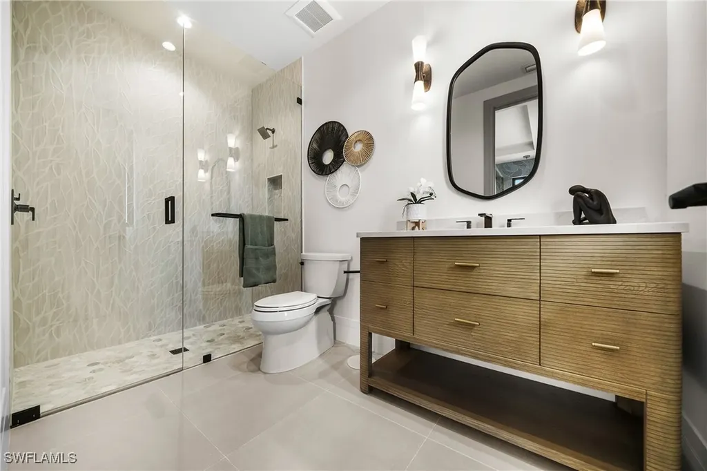 1261 13th Avenue N Naples FL 34102