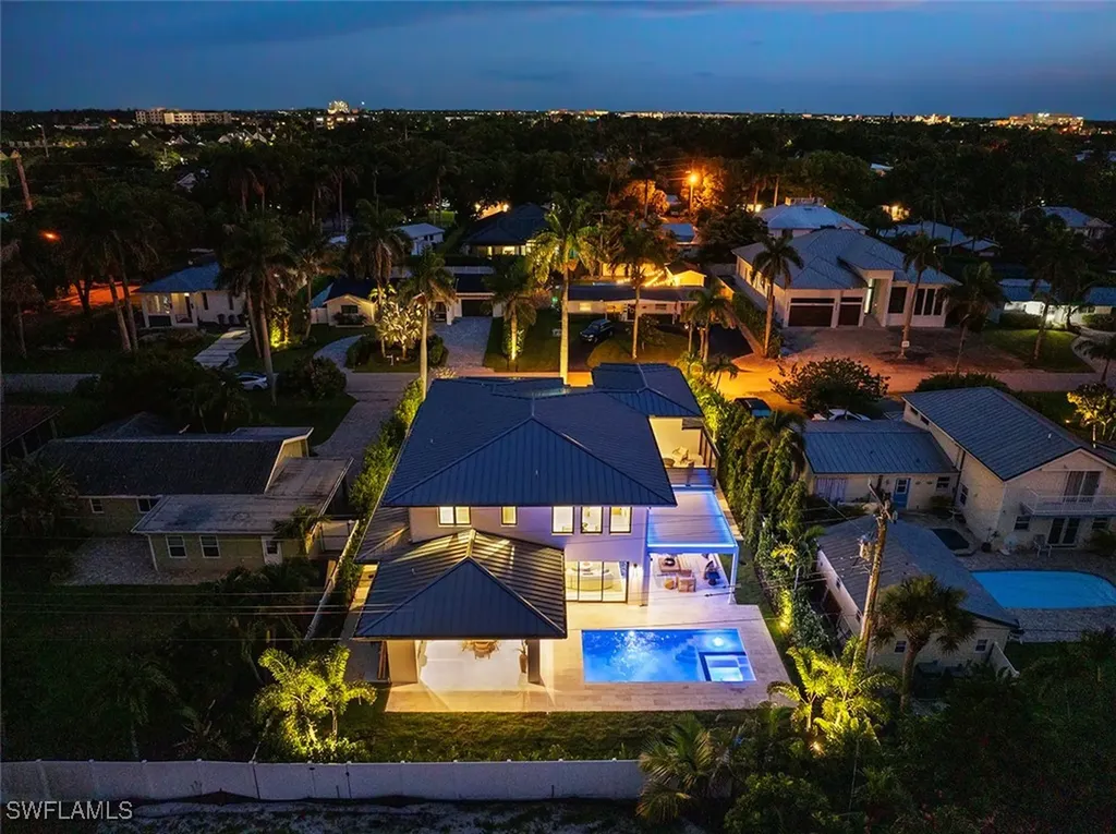 1261 13th Avenue N Naples FL 34102