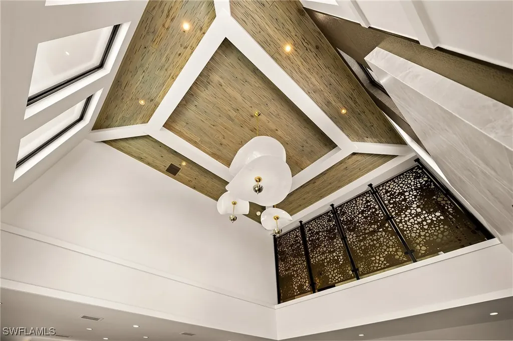 1261 13th Avenue N Naples FL 34102