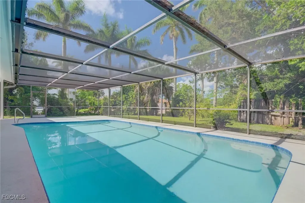 920 Altadena Drive Fort Myers FL 33919