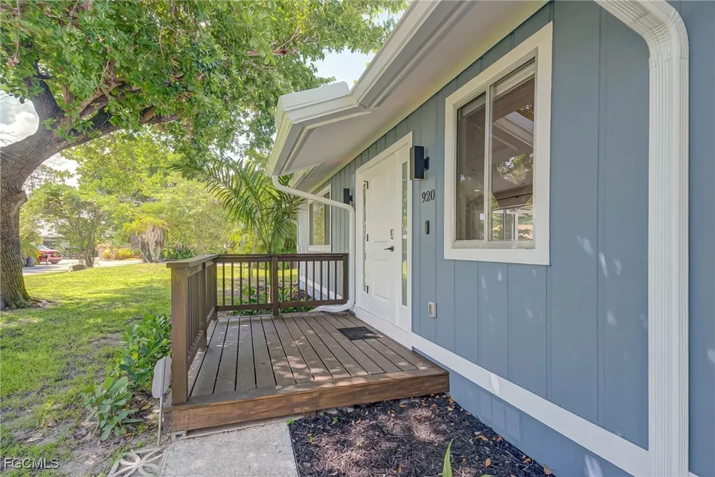 920 Altadena Drive Fort Myers FL 33919