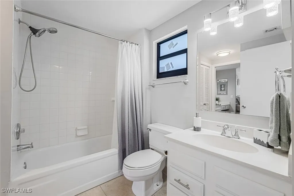 807 River Point Drive Naples FL 34102