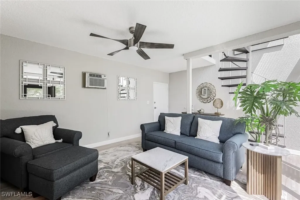 807 River Point Drive Naples FL 34102