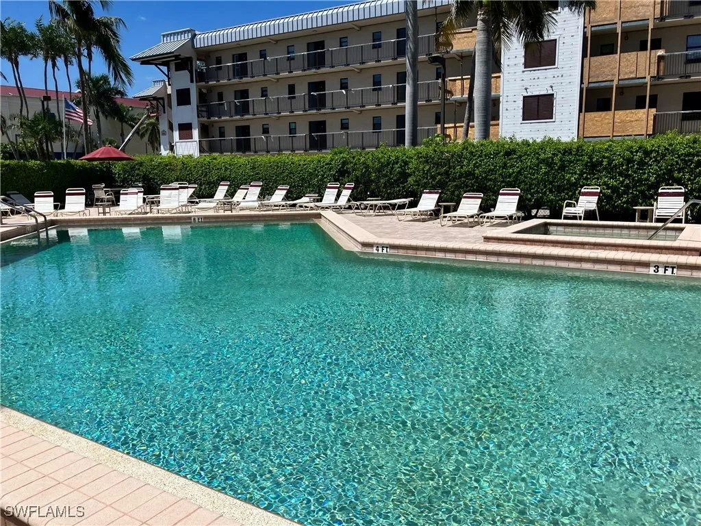 807 River Point Drive Naples FL 34102