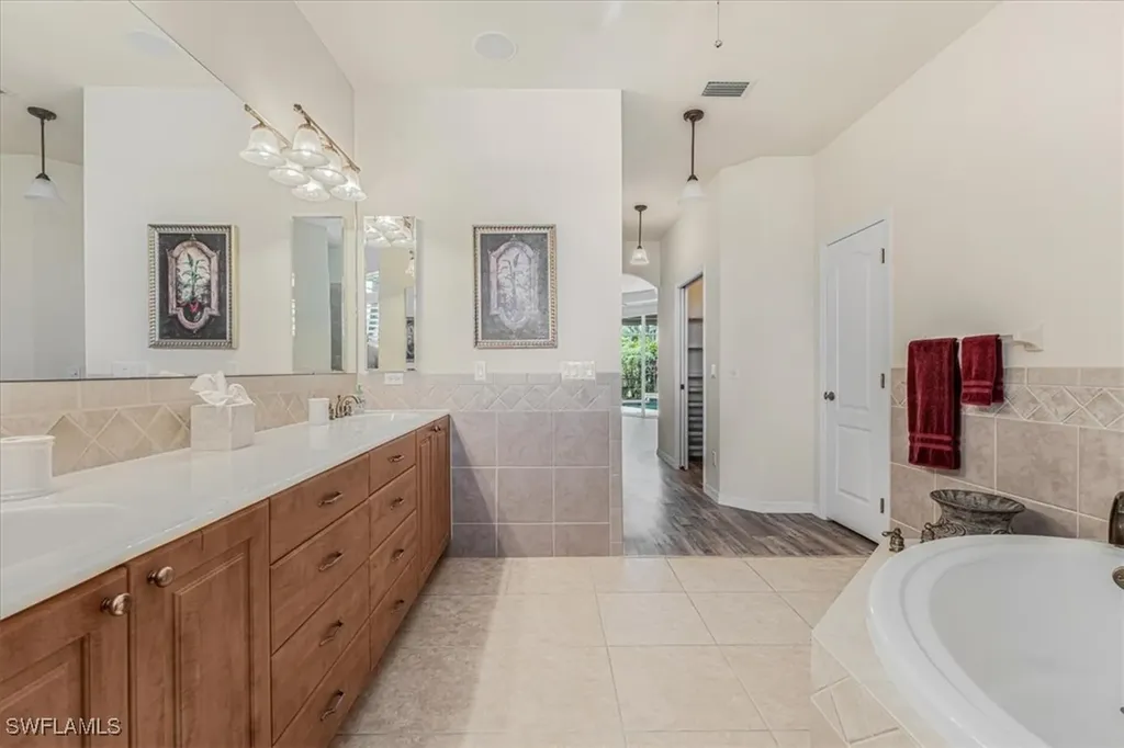 9792 Alhambra Lane Bonita Springs FL 34135