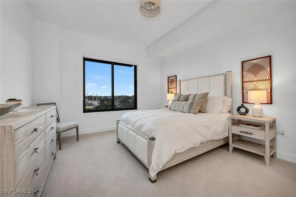 1125 Central Avenue Naples FL 34102